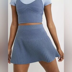 BNWT AERIE SKIRT SZ M W 13” L 15.5”